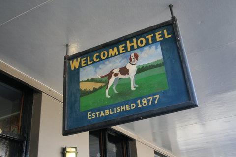Welcome Hotel - Accommodation Whitsundays 0