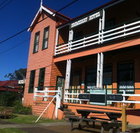 Dromedary Hotel - Accommodation Whitsundays