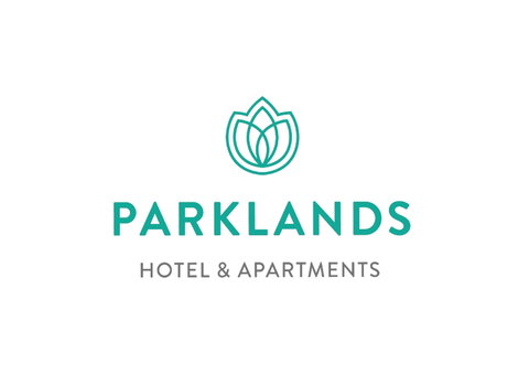 Parklands Hotel & Apartments - Accommodation Whitsundays 1