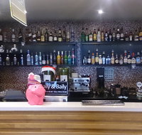 Preston Hotel - Accommodation Whitsundays