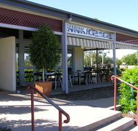 Banana Hotel Motel - Accommodation Whitsundays