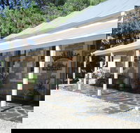 Mount Bryan Hotel - Accommodation Whitsundays