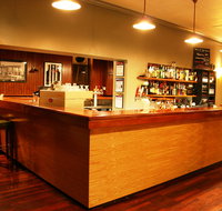Royal Standard Hotel - Accommodation Whitsundays