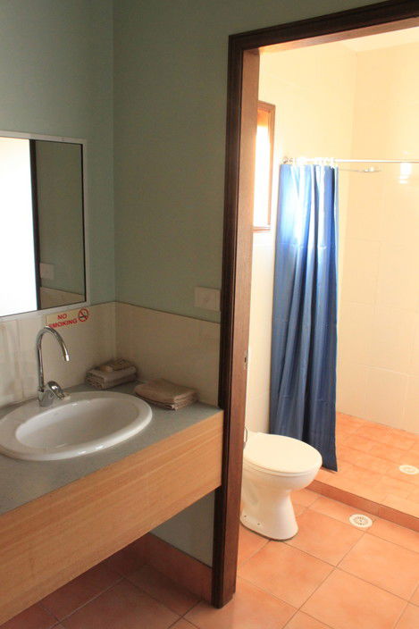 Catalina Motel Lake Macquarie - Accommodation Whitsundays 2