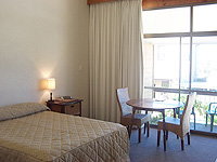 Coonawarra Motor Lodge Motel - Accommodation Whitsundays 2