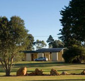  William Macintosh Motor Lodge - Accommodation Whitsundays