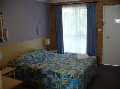 Huskisson Beach Motel - Accommodation Whitsundays 4