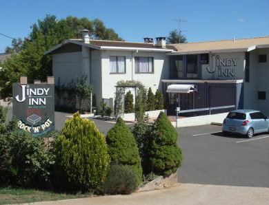 Jindy Inn - Accommodation Whitsundays 0
