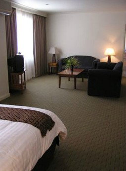 Bay Beach Motel - Accommodation Whitsundays 1