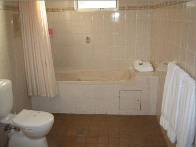 Templers Mill Motel - Accommodation Whitsundays 1