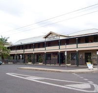 Crown Hotel Motel - Accommodation Whitsundays