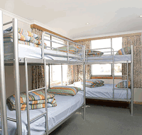 Narrara Backpackers - Accommodation Whitsundays