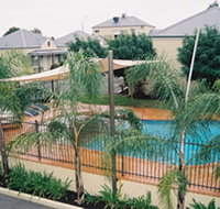 Bridges on Meninya Motel  Apartments - Accommodation Whitsundays