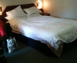 Town Square Motel - Accommodation Whitsundays 1