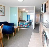 The Entrance Waldorf Apartments - Accommodation Whitsundays