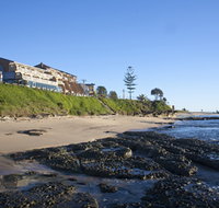 Oceanfront Motel - Accommodation Whitsundays