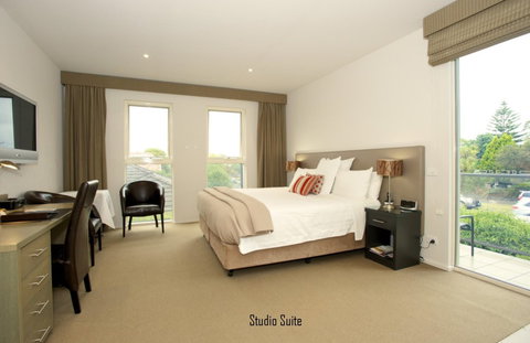 Best Western Plus Brooklands Of Mornington - Accommodation Whitsundays 3