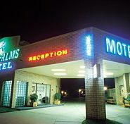 Sun Palms Hotel Motel - Accommodation Whitsundays