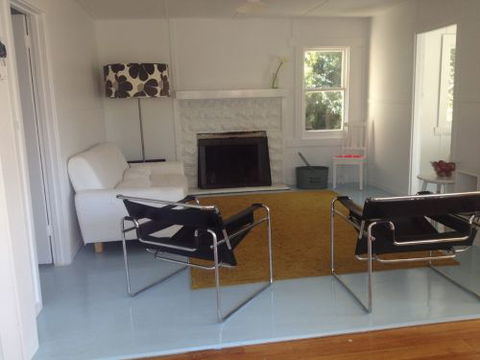 Greens Beach Cottage - Accommodation Whitsundays 0