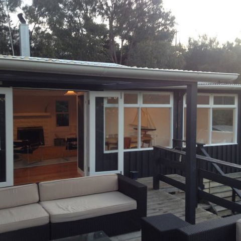 Greens Beach Cottage - Accommodation Whitsundays 4