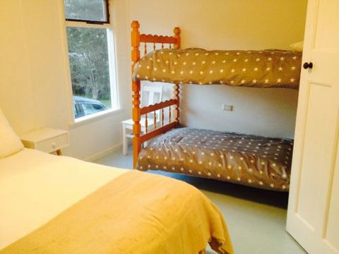 Greens Beach Cottage - Accommodation Whitsundays 6