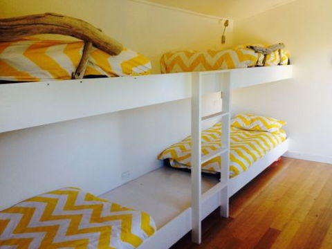 Greens Beach Cottage - Accommodation Whitsundays 9