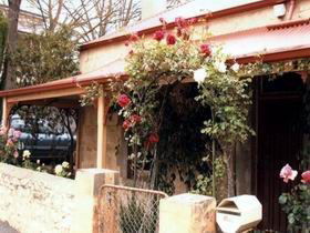 Bluebird Cottage - Accommodation Whitsundays 0