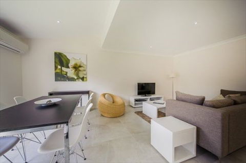 Escape At Nobbys - Accommodation Whitsundays 3