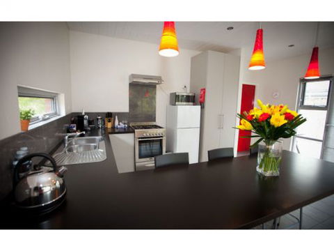 Hanover Bay Studio Apartments - Accommodation Whitsundays 1