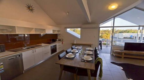 Bo'Vine Holiday Apartment - Accommodation Whitsundays 0
