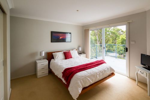 Valentine NSW Accommodation Whitsundays