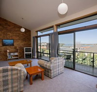 Harbour Lights Holiday Units - Accommodation Whitsundays