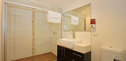 Moonah On Capel Holiday Accommodation - Accommodation Whitsundays 3