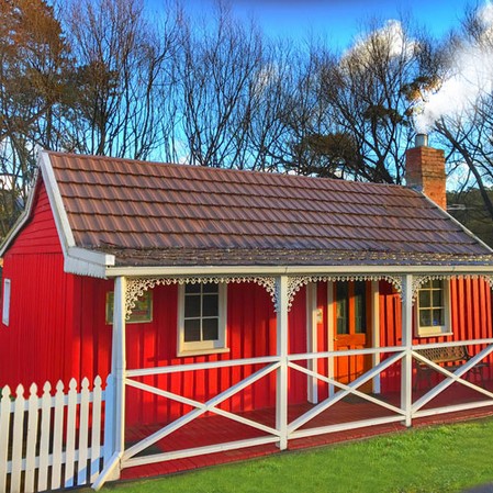 Platypus Playground Riverside Cottage - Accommodation Whitsundays 3