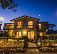 One of a Kind Apartments - Accommodation Whitsundays