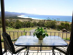 Bicheno's Ocean View Retreat - Accommodation Whitsundays 0