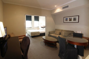 Quality Hotel Batman's Hill On Collins - Accommodation Whitsundays 10