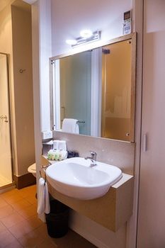Quality Hotel Batman's Hill On Collins - Accommodation Whitsundays 33