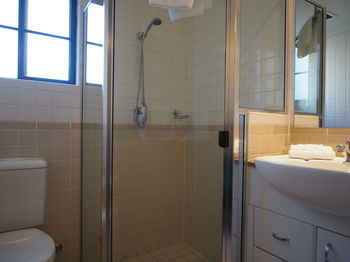 Seasons Harbour Plaza - Accommodation Whitsundays 16
