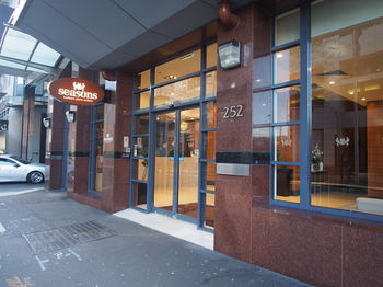 Seasons Harbour Plaza - Accommodation Whitsundays 27