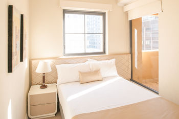 Seasons Harbour Plaza - Accommodation Whitsundays 31
