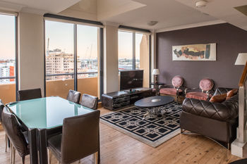 Seasons Harbour Plaza - Accommodation Whitsundays 35