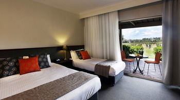 Harrigan's Irish Pub & Accommodation - Accommodation Whitsundays 24