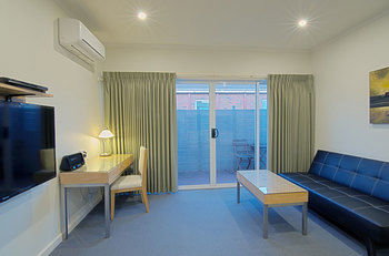 Buckingham International Serviced Apartments - Accommodation Whitsundays 17
