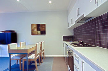 Buckingham International Serviced Apartments - Accommodation Whitsundays 19