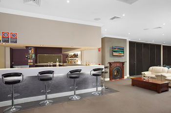 Checkers Resort & Conference Centre - Accommodation Whitsundays 8