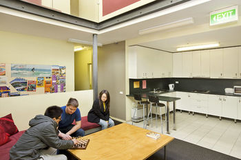 Cambridge Lodge - Hostel/Backpacker - Accommodation Whitsundays 21
