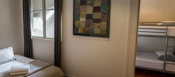 Cambridge Lodge - Hostel/Backpacker - Accommodation Whitsundays 30
