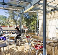 Cambridge Lodge - Hostel/Backpacker - Accommodation Whitsundays