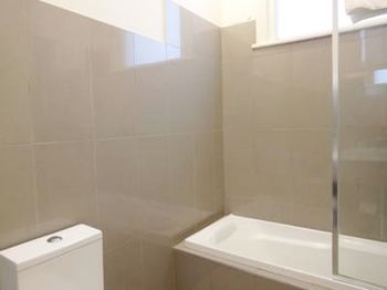 Naughtons Parkville Hotel - Accommodation Whitsundays 6